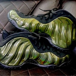 10.5 Nike air foamposite one legion green